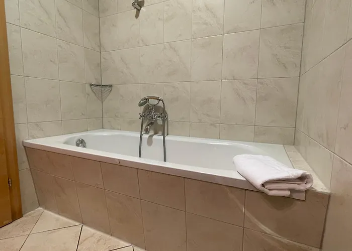 International House Mit 2 Schlafzimmern Zw 7 Appartement *